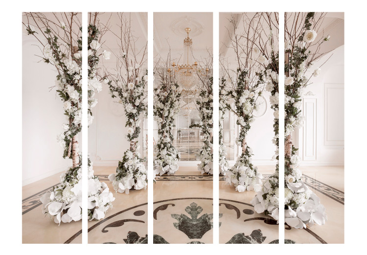 Room Divider Floral Chamber II - luxurious corridor and columns of white flowers 133997 additionalImage 3