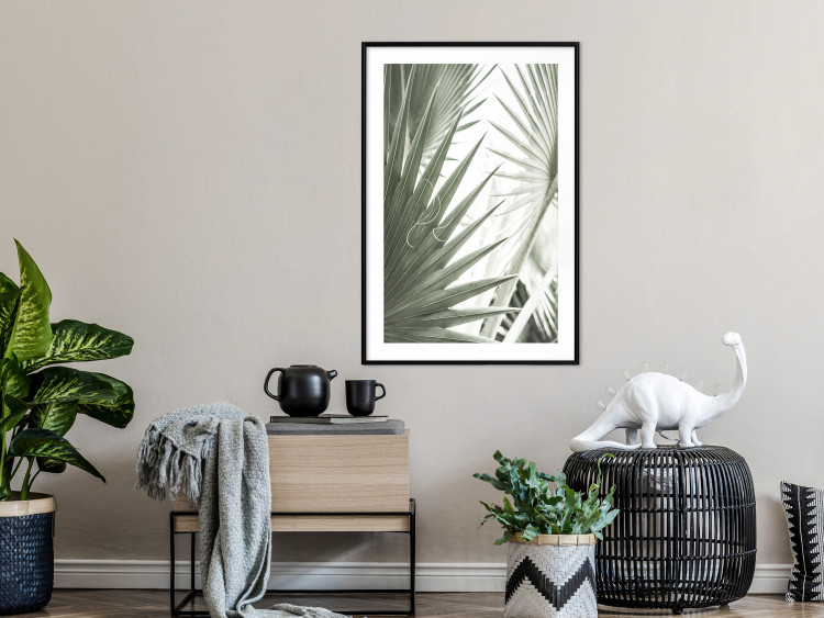 Poster Great Brilliance - tropical composition of green leaves on a light background 135308 additionalImage 6