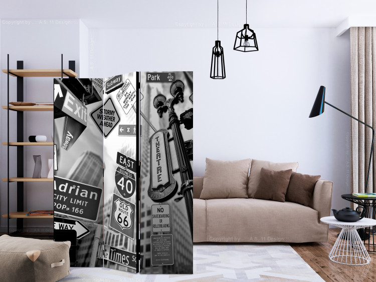 Room Divider Roads to Manhattan (3-piece) - black and white road signs and city 124218 additionalImage 4