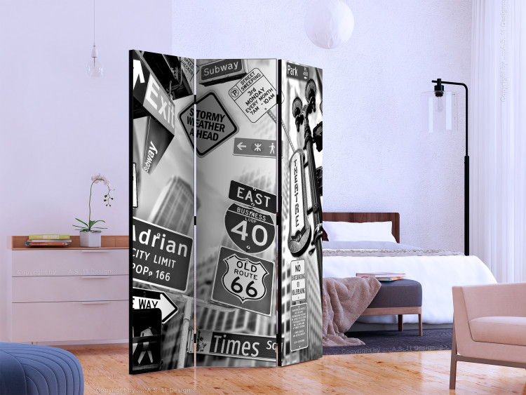 Room Divider Roads to Manhattan (3-piece) - black and white road signs and city 124218 additionalImage 2