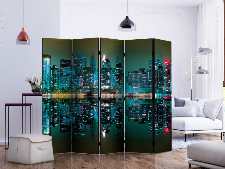 Room Separator Gold Reflections - NYC II (5-piece) - New York City skyline at night 124228 additionalImage 2