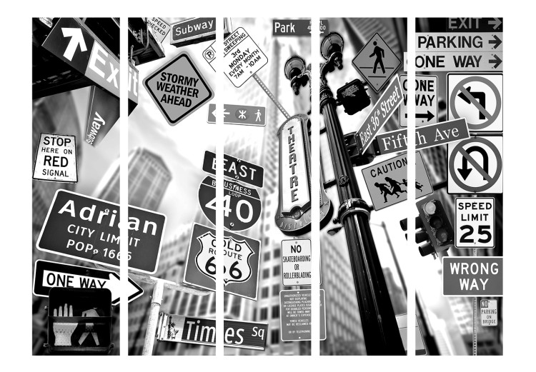 Room Divider Roads to Manhattan II (5-piece) - road signs in black and white 124238 additionalImage 3