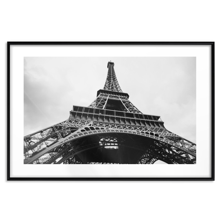 Poster Parisian giant - black and white shot of the Eiffel Tower from a frog's perspective 114919 additionalImage 17