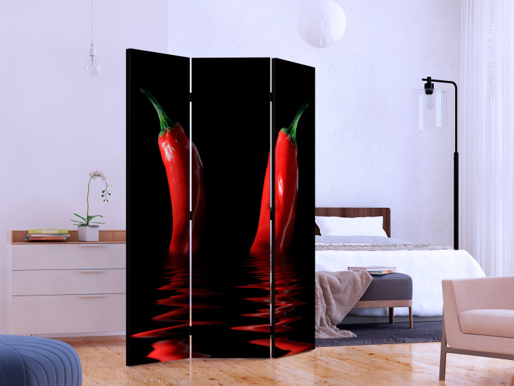 Room Divider Screen Chili Pepper (3-piece) - three fiery vegetables submerged in water 133319 additionalImage 2