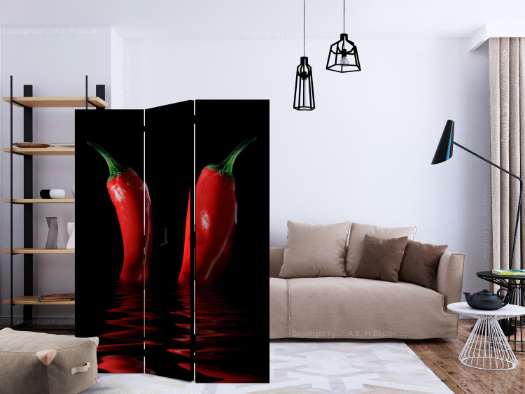 Room Divider Screen Chili Pepper (3-piece) - three fiery vegetables submerged in water 133319 additionalImage 4