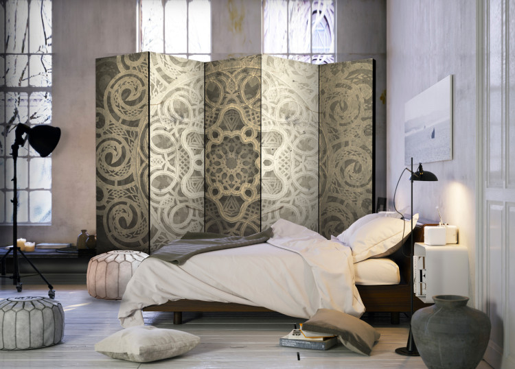 Room Separator Song of Delicacy - mandala with oriental ornaments in retro style 97919 additionalImage 2