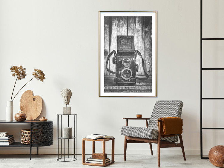 Poster Retro Dream - black and white composition with a phone on wooden planks background 137239 additionalImage 16