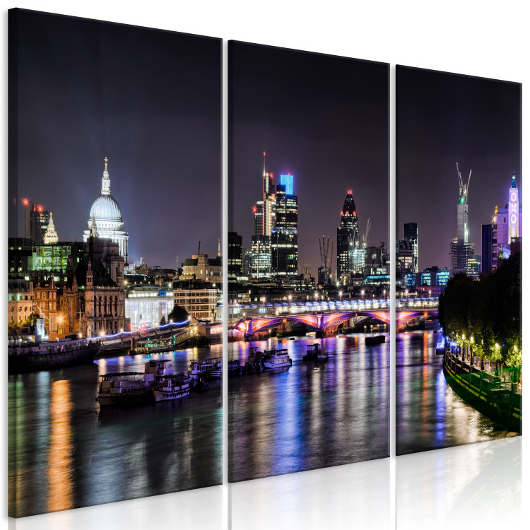 Canvas Art Print Triptych on the river in London - photo of the night city with bridge 123649 additionalImage 2