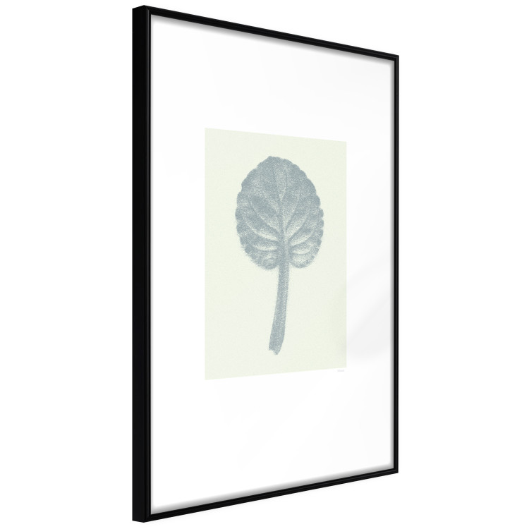Poster Pastel Beauty - simple composition with a leaf in light colors 117769 additionalImage 11