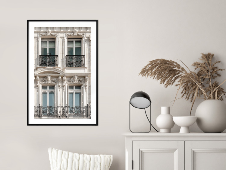 Poster Eyes of Paris - building architecture with patterns on the window frames and balconies 132279 additionalImage 23