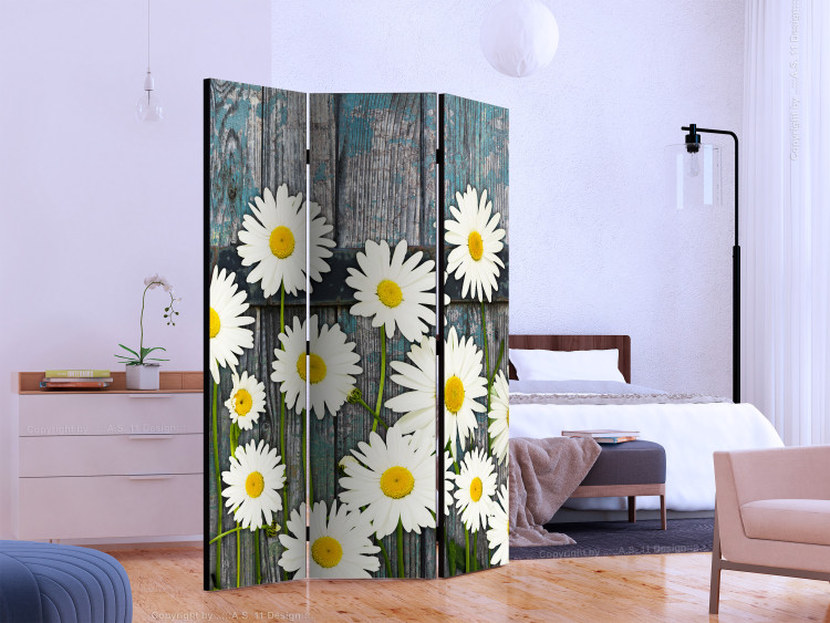 Room Divider Screen Return to Innocence - composition of white daisies on a wooden plank background 133879 additionalImage 2